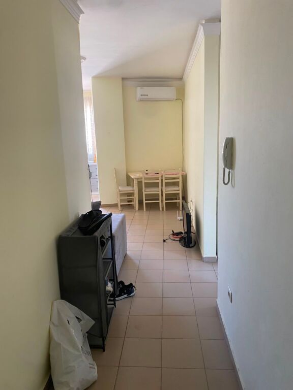 🏡 JEPET ME QIRA – APARTAMENT 2+1 💰 Çmimi: 50,000 Lekë/muaj