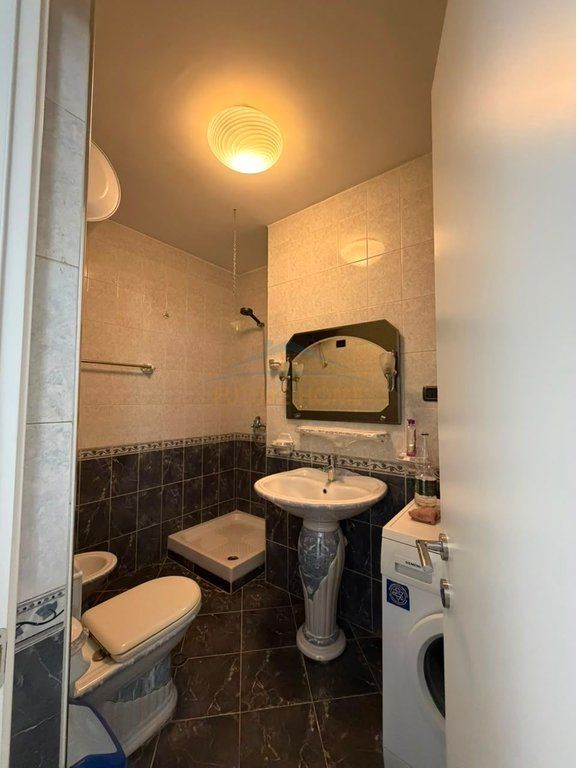 Qera , Apartament 2+1+2 , Qender , Tirane