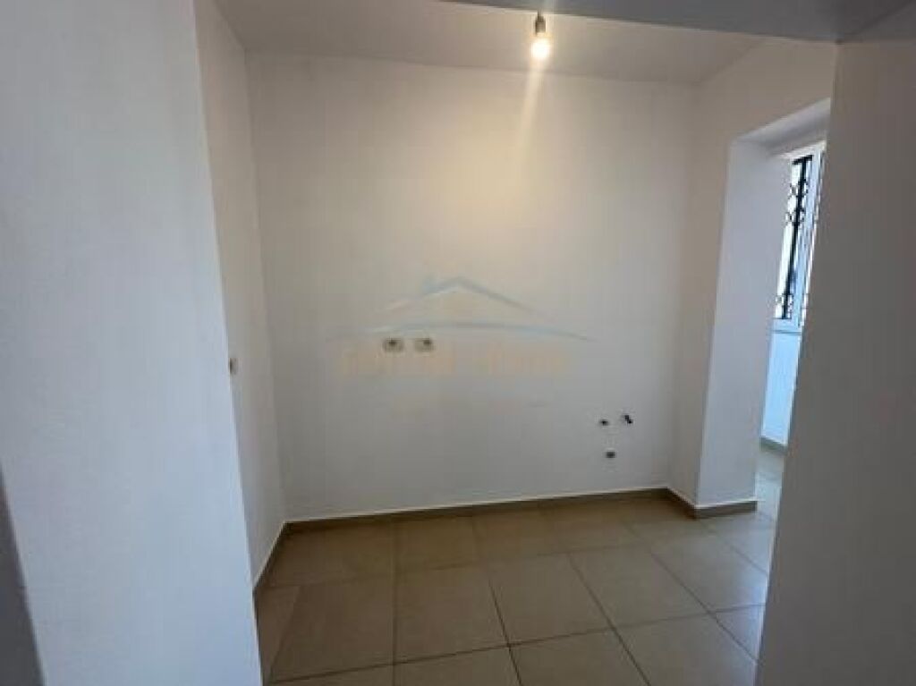 Shitje, Apartament 2+1, Siri Kodra