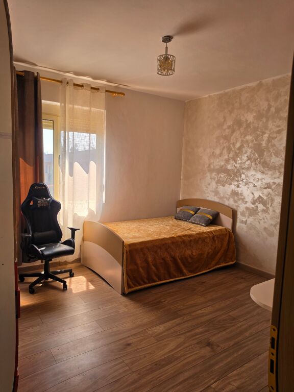 🏡 Appartamento 2+1+2+2 balconi in affitto  📍 Astir, vicino al mercato Jata 💰 Prezzo: 60.000 Lek/mese  