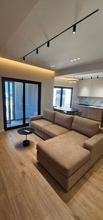 Apartment 2+1+2 with parking 📍 Kodra e Diellit 2