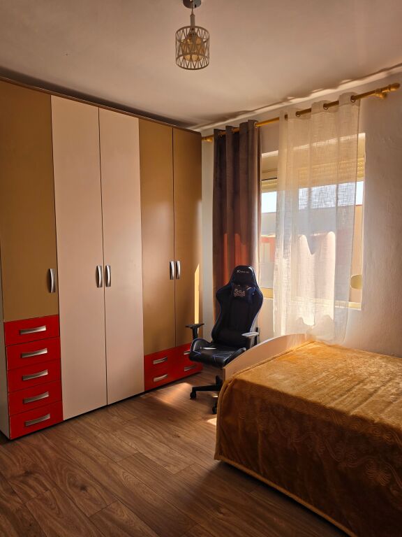 🏡 Appartamento 2+1+2+2 balconi in affitto  📍 Astir, vicino al mercato Jata 💰 Prezzo: 60.000 Lek/mese  