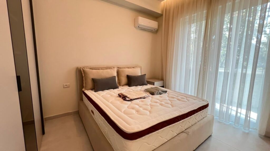 Apartament 2+1 me qira tek Rruga e Dibres