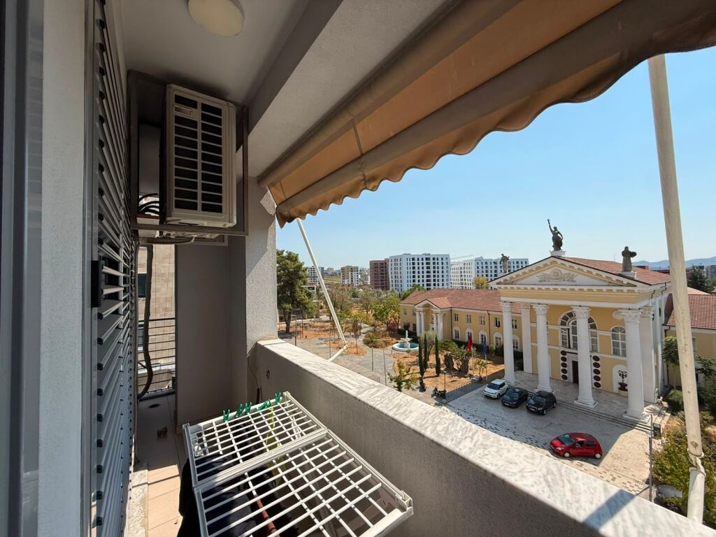 Rent 2+1, Kinostudio, opposite the Ministry of Culture