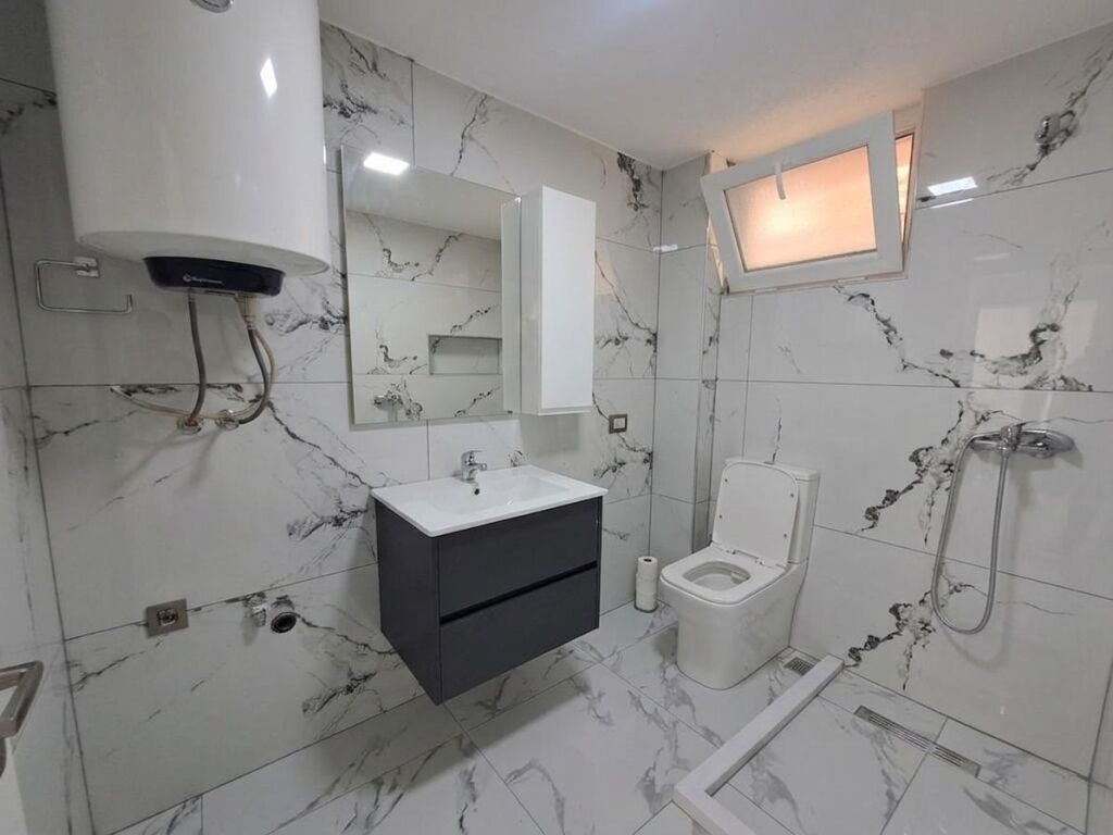 Rent, Apartment 1+1, 5 Maji, Tirane.