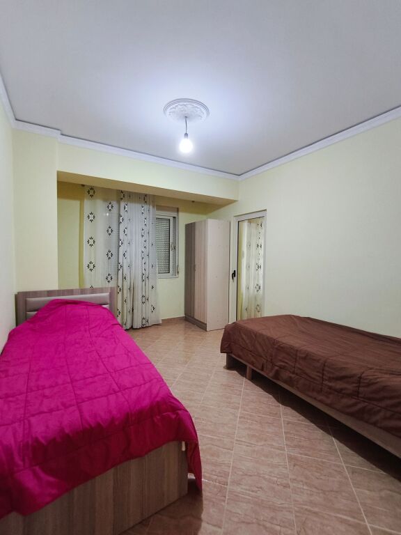Apartament 2+1 me Qira në Rrotën e Kuqe, Durrës – Pranë Plazhit dhe Qendrës