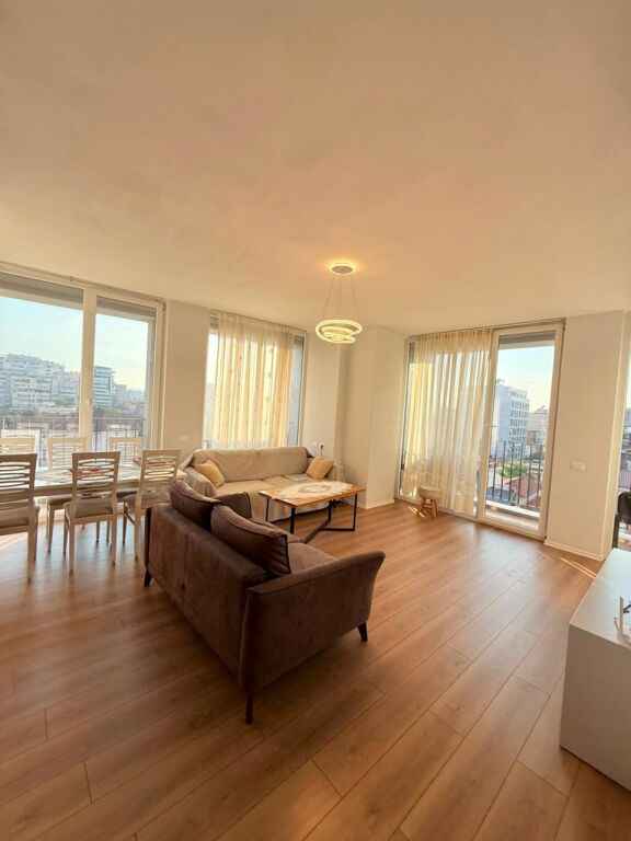 APARTAMENT 2+1+2 PER SHITJE TEK GJIMNAZI PARTIZANI