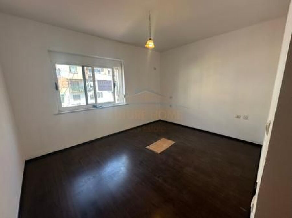 Shitje, Apartament 2+1, Siri Kodra