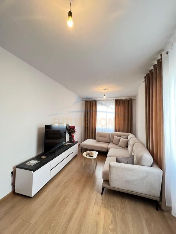 Shitet, Apartament 1+1+ Verande 121 m², Unaza e Re, UNA62447