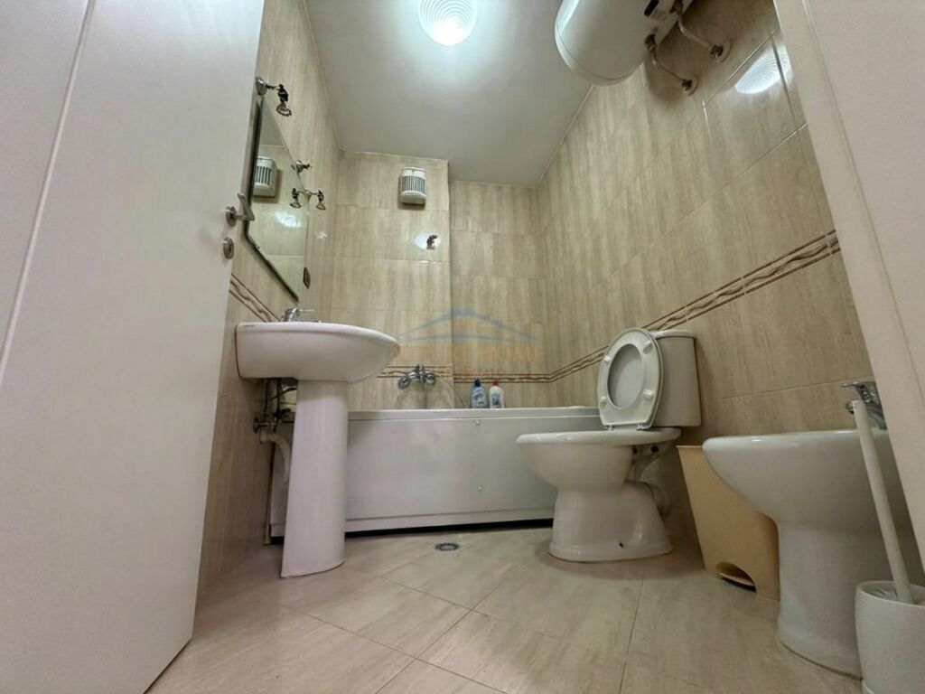 Qera , Apartament 2+1+2 , Qender , Tirane