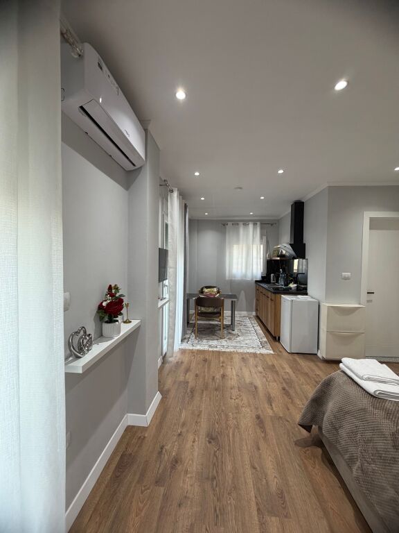 Apartament/studio me qera