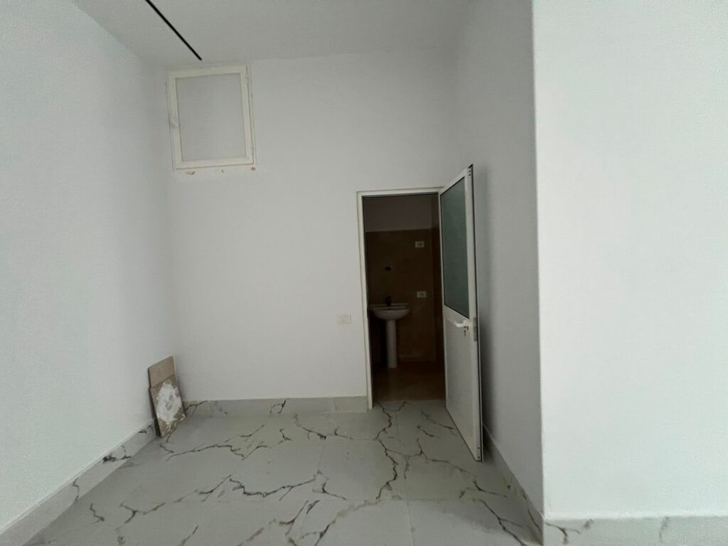Dyqan për Shitje – Donika Center, Rruga “Mine Peza”, Tiranë(530581008-169)