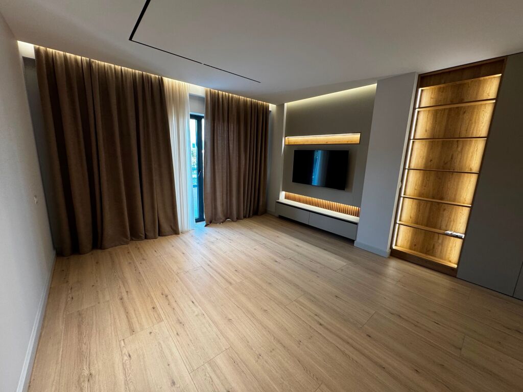 SHITET APARTAMENT 2+1 Liqeni i thate