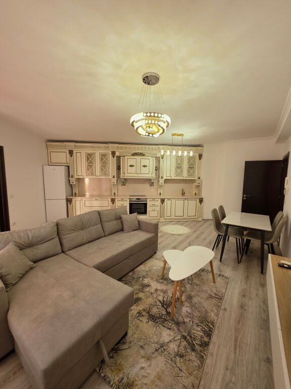 🏡 Apartament 2+1 me qera  📍 Yzberisht, pranë Grand Gallery   🏢 Kati 3 (me ashensor)  🛋️ I mobiluar  📐 Sipërfaqja: 95 m² 💰 Çmimi: 50.000 Lekë/Muaj  