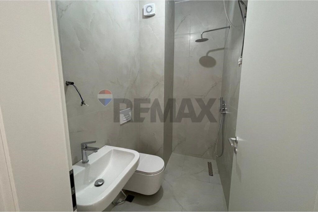 Apartament - Për Shitje - Kompleksi Mangalem, Tiranë