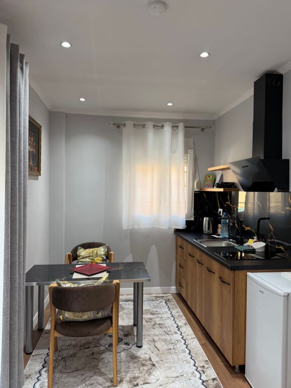 Apartament/studio me qera