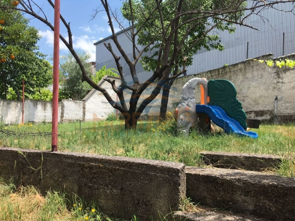 Qera, Vilë 3-Katëshe, Kodra e Priftit, Tiranë.