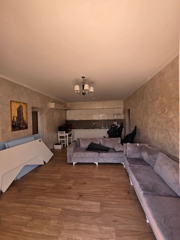 🏡 Appartamento 2+1+2+2 balconi in affitto  📍 Astir, vicino al mercato Jata 💰 Prezzo: 60.000 Lek/mese  