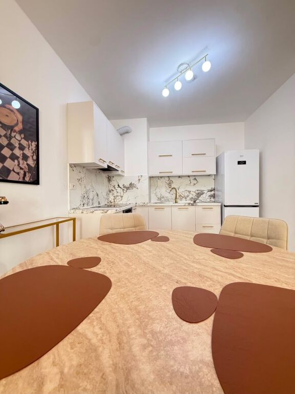 Apartament me qira 2+1 tek 21 Dhjetori