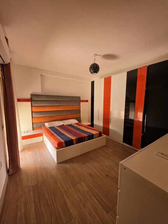 🏡 **AFFITTASI APPARTAMENTO 2+1+2**💰 **Prezzo: 60.000 Lek/mese**