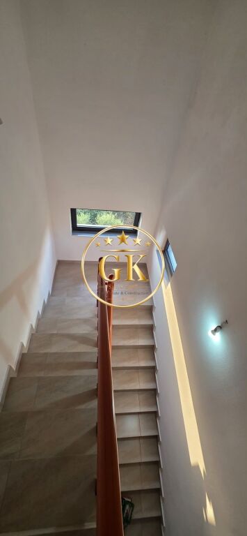 🏢✨ 3-STORY VILLA FOR SALE IN SHIJAK AREA✨🏢