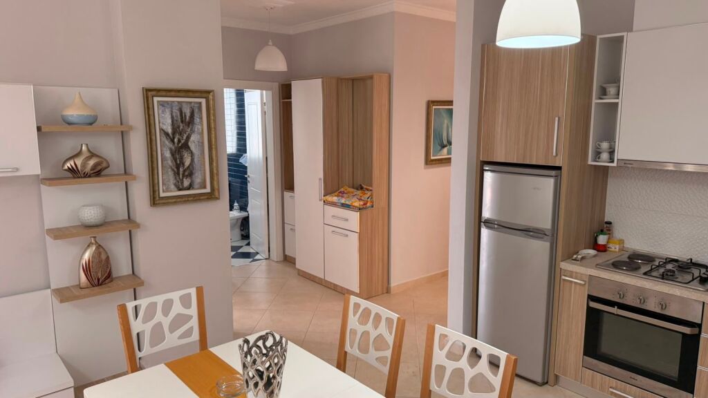 Apartament për qira afatgjatë Marina Bay Vlorë