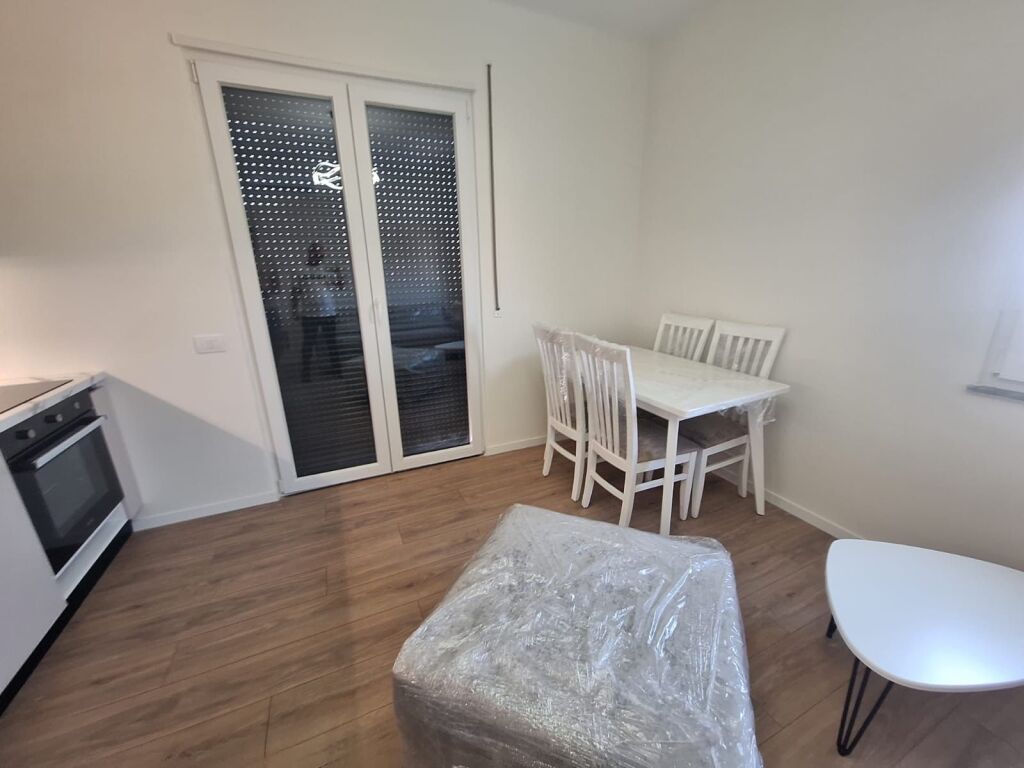 Apartment 2+1 for rent in Kamez