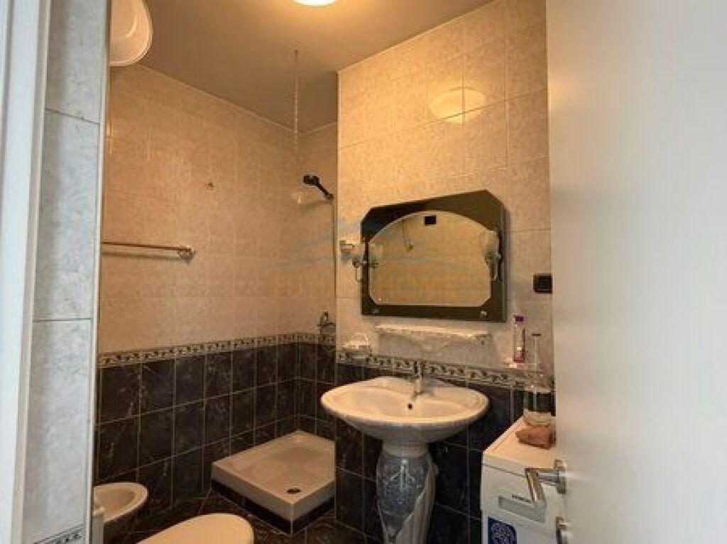 Qera , Apartament 2+1+2 , Qender , Tirane