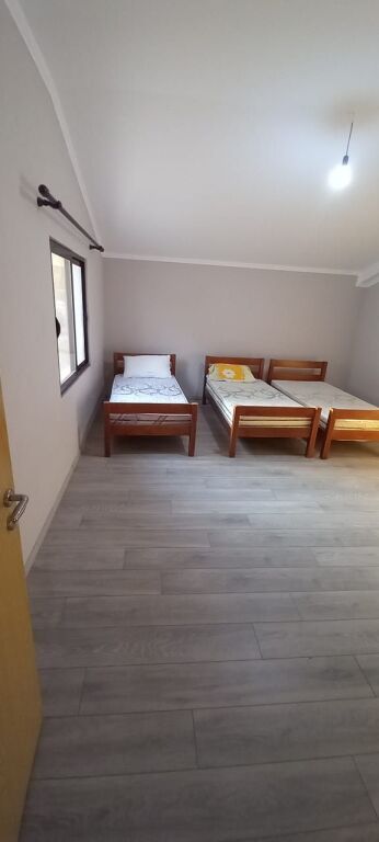 APPARTAMENTO 1+1. 40000 LEKE. VIA 5 MAJI
