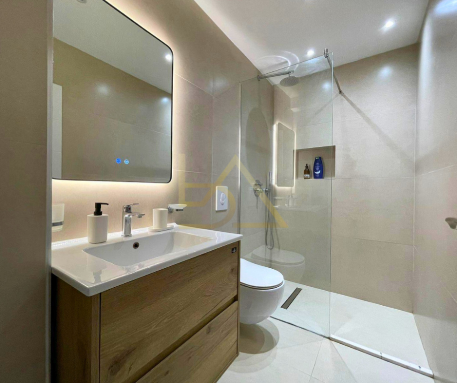 JEPET ME QIRA APARTAMENT 2+1 – MYSLYM SHYRI, TIRANË
