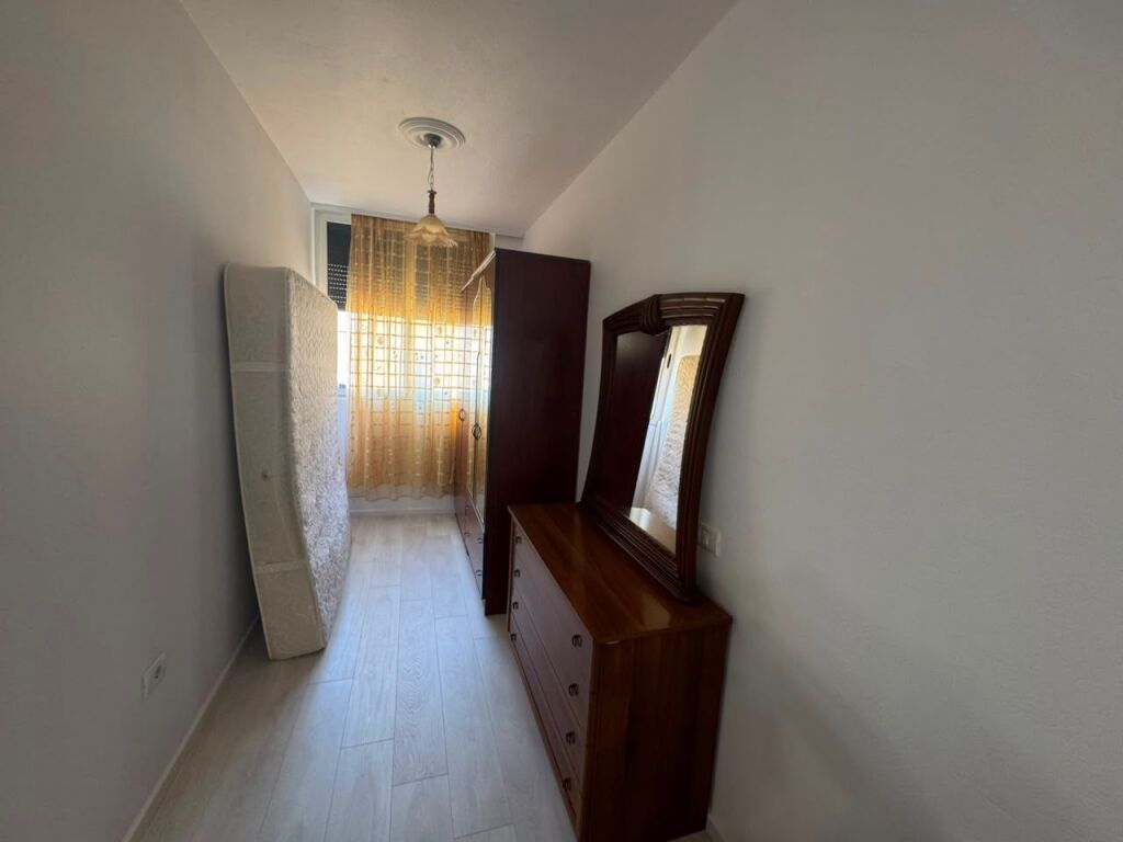 2+1 Apartment for rent – Near Globe / Kavajës Street !