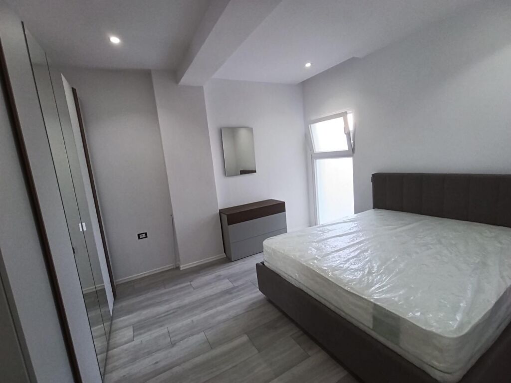Apartament 2+1 me qera pran UET tek Kodra e Priftit