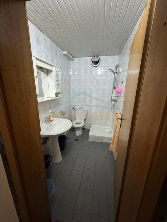 Rent, Apartment 2+1+2, Fortuzi Street, Tirana OPP66746