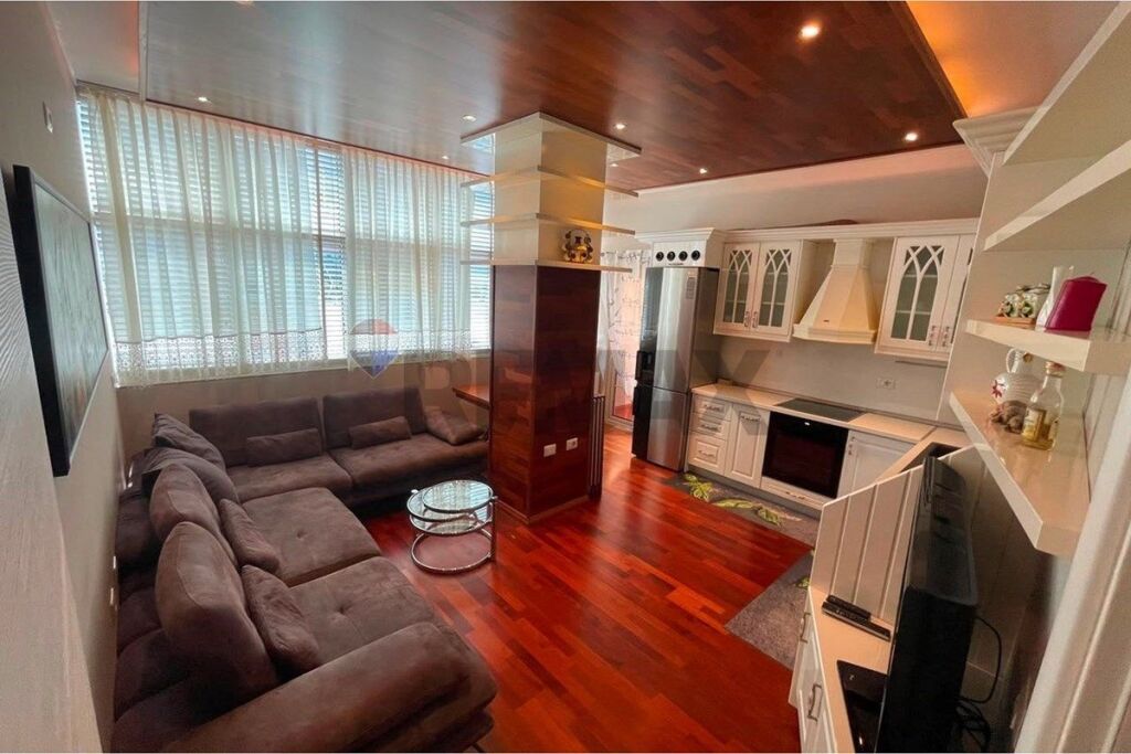 Apartament 1+1 per qira, Pazari I Ri