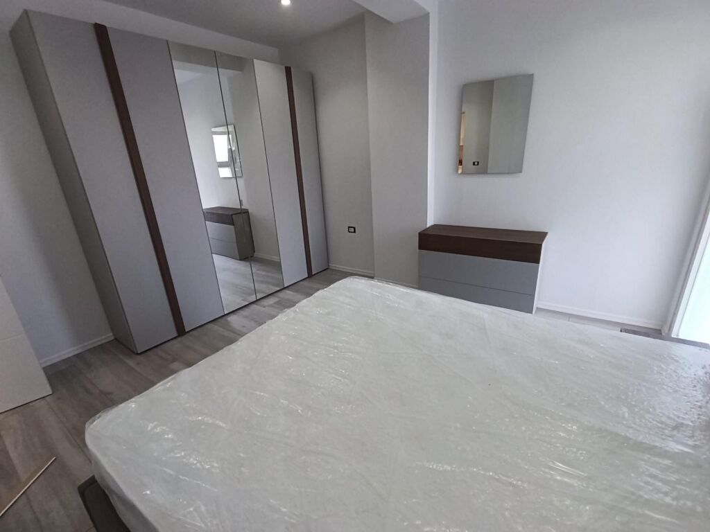 Apartament 2+1 me qera pran UET tek Kodra e Priftit
