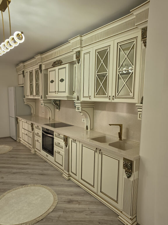 🏡 Apartament 2+1 me qera  📍 Yzberisht, pranë Grand Gallery   🏢 Kati 3 (me ashensor)  🛋️ I mobiluar  📐 Sipërfaqja: 95 m² 💰 Çmimi: 50.000 Lekë/Muaj  