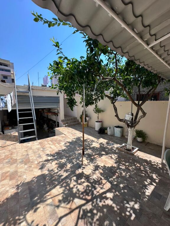 AFFITTASI CASA PRIVATA VICINO AL MATERNITÀ, DURRËS
