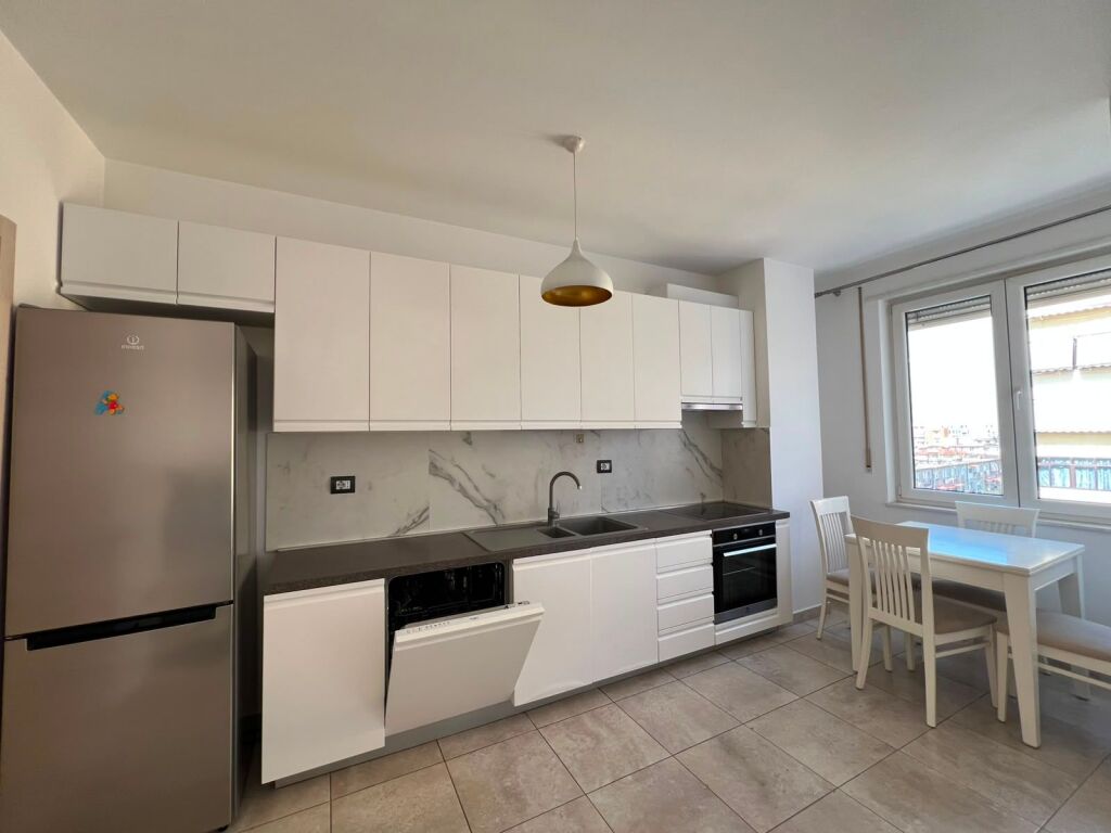 Shitet,Apartament 1+1,Kompleksi Xhura