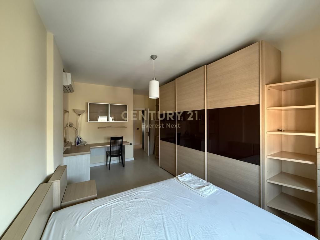 VASIL SHANTO - APARTAMENT 2+1 PER QIRA!
