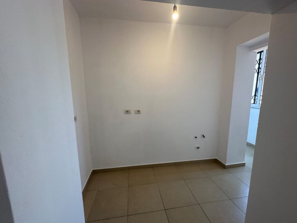 Vendita, Appartamento 2+1, Siri Kodra