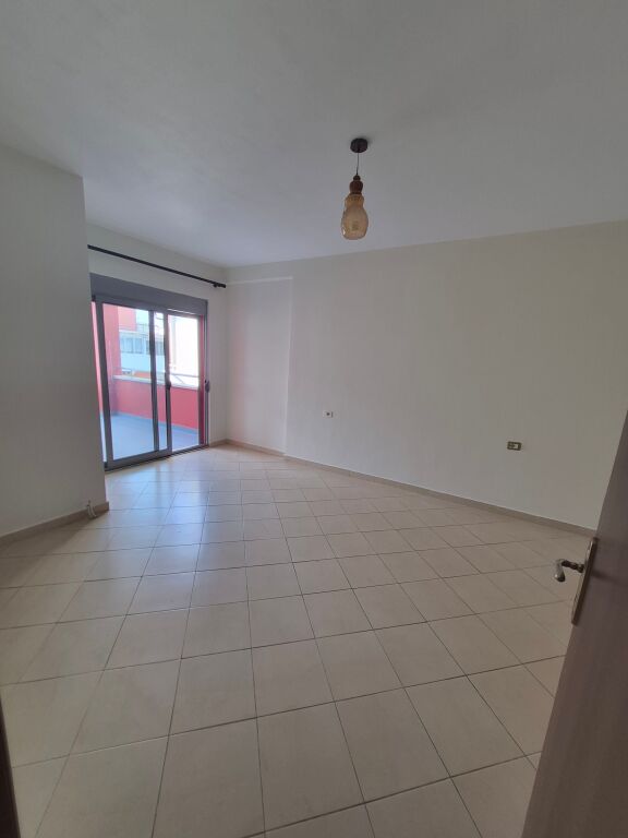 Affittasi appartamento 1+1 ad Astir