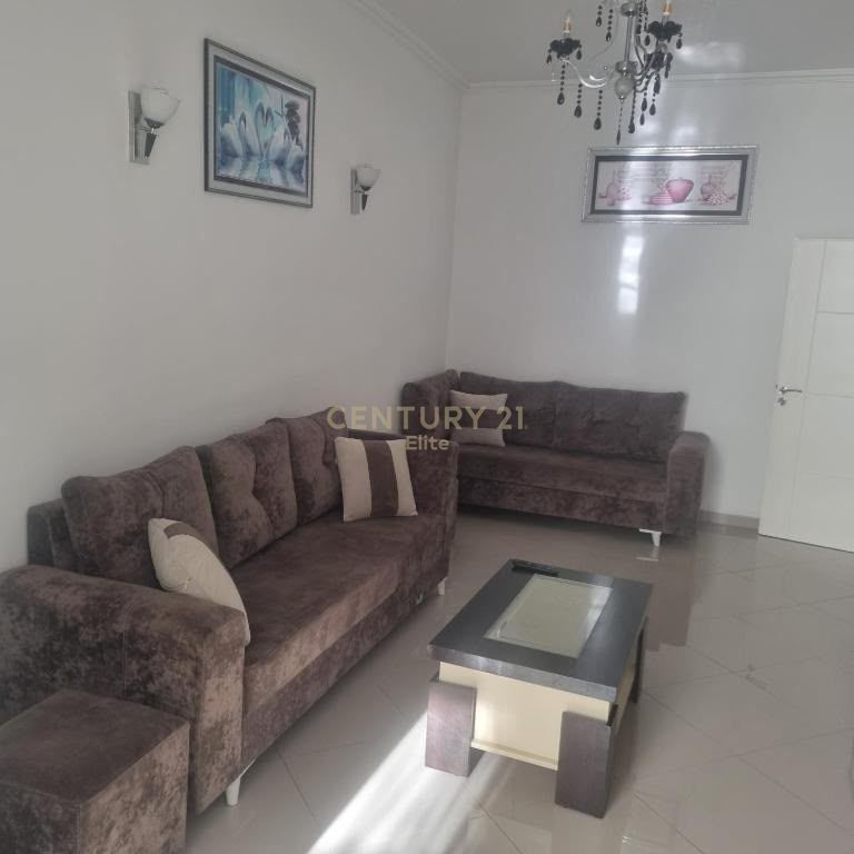 APARTAMENT ME QIRA 2+1 TE PALLATET AGIMI!