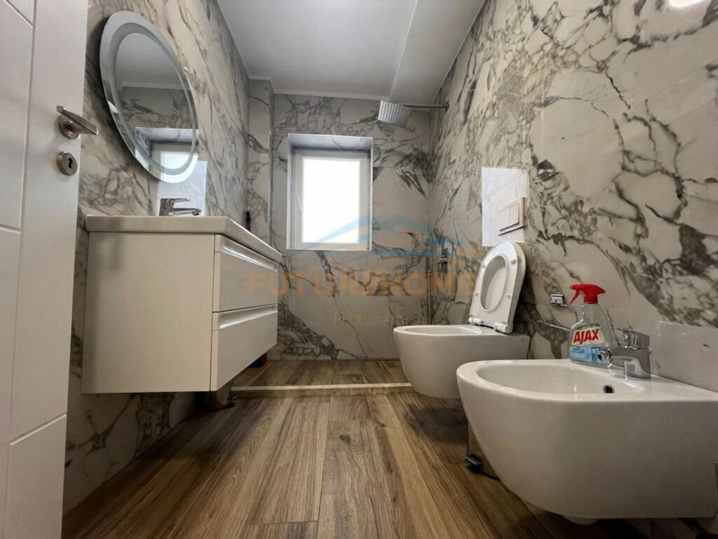 Rent , Apartment 1+1 , Blloku , Tirane