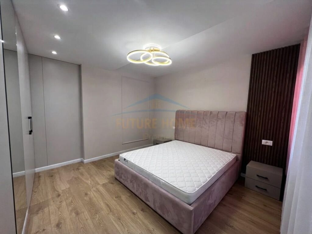 Rent , Apartment 1+1 , Blloku , Tirane