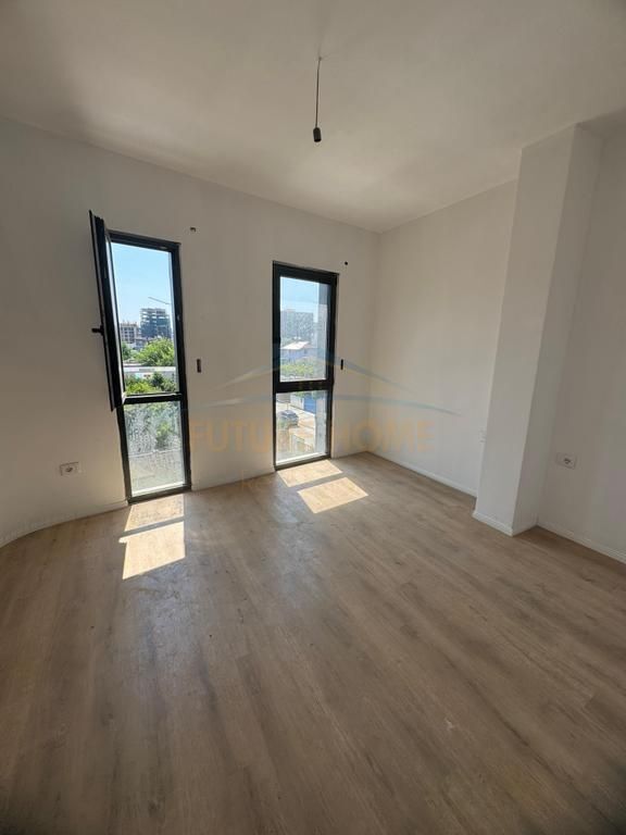 Shitet, Apartament 2+1+2, Oasis Residence, Unaza e Re ,OPP56206