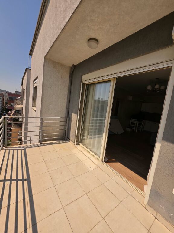🏡 **AFFITTASI APPARTAMENTO 2+1+2**💰 **Prezzo: 60.000 Lek/mese**