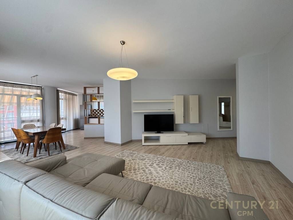Apartment 3+1 + parking for Rent near Nobis