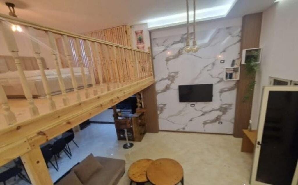 Duplex 2+1+2 me qera, Eleonora