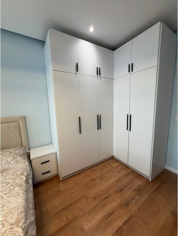 Apartment for rent 1+1 opposite Ring Center, at Zogu I Zi!