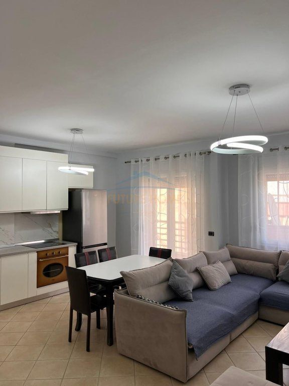 Qera , Apartament 2+1+2 , Qender , Tirane